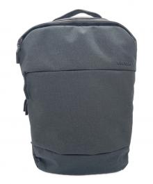 Incase（インケース）の古着「リュック」｜グレー