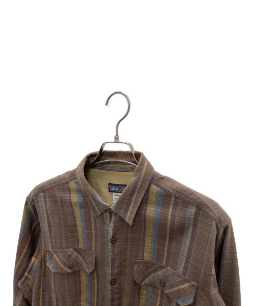 Patagonia（パタゴニア）Patagonia (パタゴニア) 長袖シャツ ブラウン サイズ:Sの古着・服飾アイテム