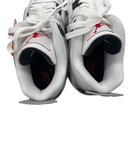 NIKE（ナイキ）NIKE (ナイキ) スニーカー ホワイト×グレー サイズ:28cm 未使用品の古着・服飾アイテム