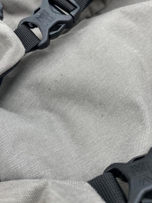Karrimor（カリマー）Karrimor (カリマー) リュック ベージュ×ブラックの古着・服飾アイテム