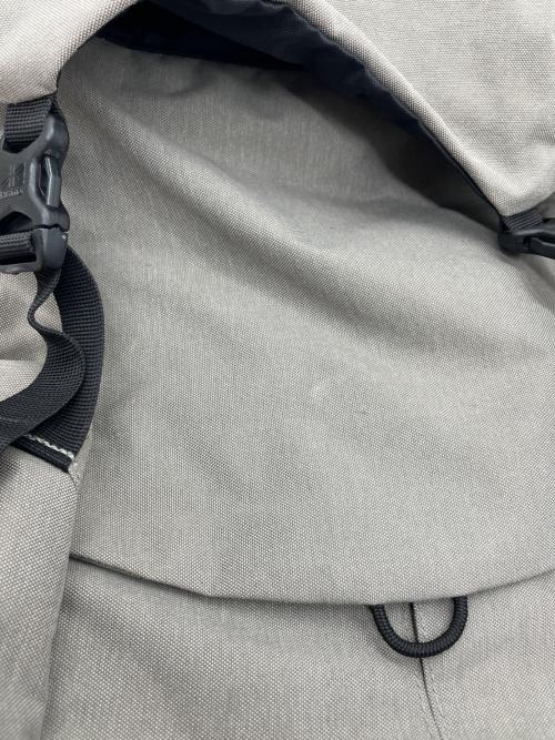 Karrimor（カリマー）Karrimor (カリマー) リュック ベージュ×ブラックの古着・服飾アイテム