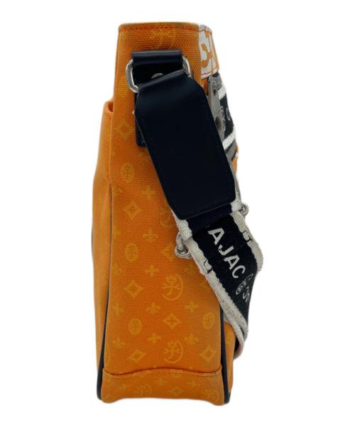 CASTELBAJAC（カステルバジャック）CASTELBAJAC (カステルバジャック) ショルダーバッグ オレンジの古着・服飾アイテム