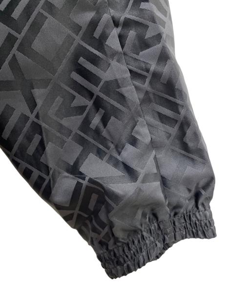 ARMANI EXCHANGE（アルマーニ エクスチェンジ）ARMANI EXCHANGE (アルマーニ エクスチェンジ) ジップパーカー ブラック サイズ:M 未使用品の古着・服飾アイテム