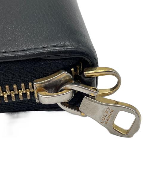 LOEWE（ロエベ）LOEWE (ロエベ) ラウンドジップ長財布の古着・服飾アイテム