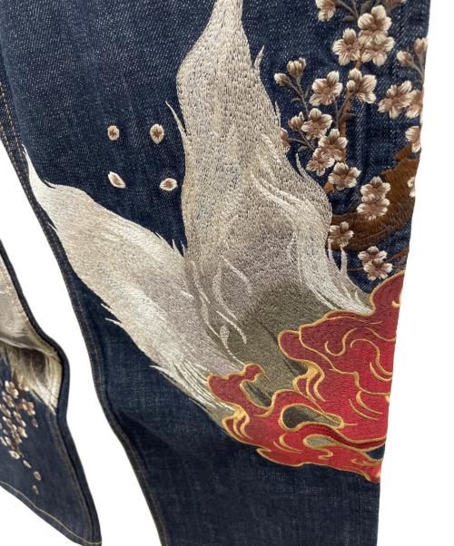 絡繰魂（カラクリタマシイ）絡繰魂 (カラクリタマシイ) 和柄デニムパンツ ネイビー サイズ:76cm (W30) 未使用品の古着・服飾アイテム