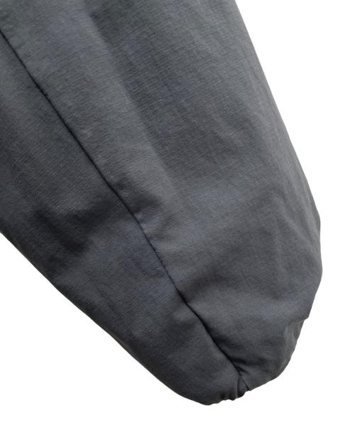 THE NORTH FACE（ザ ノース フェイス）THE NORTH FACE (ザ ノース フェイス) リバーシブルエニータイムインサレーテッドフーディ ブラック×グレー サイズ:Lの古着・服飾アイテム