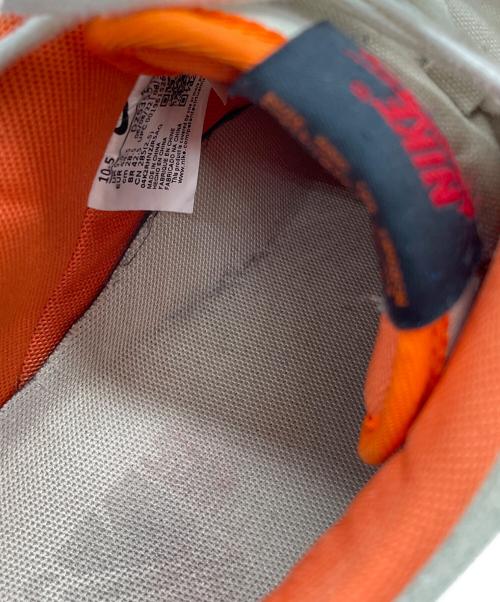 NIKE（ナイキ）NIKE (ナイキ) ローカットスニーカー ブラウン×オレンジ サイズ:26.5の古着・服飾アイテム