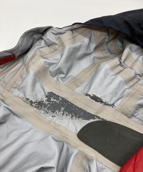 mont-bell（モンベル）mont-bell (モンベル) ライナー付ジャケット ブラック×レッド サイズ:Lの古着・服飾アイテム