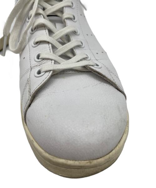 adidas（アディダス）adidas (アディダス) スニーカー ホワイト×ブラック サイズ:28の古着・服飾アイテム