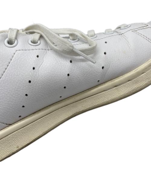 adidas（アディダス）adidas (アディダス) スニーカー ホワイト×ブラック サイズ:28の古着・服飾アイテム