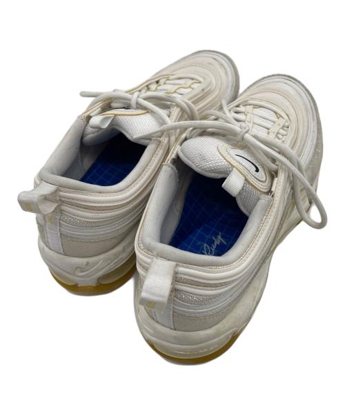 NIKE（ナイキ）NIKE (ナイキ) スニーカー ホワイト×ベージュ サイズ:27の古着・服飾アイテム