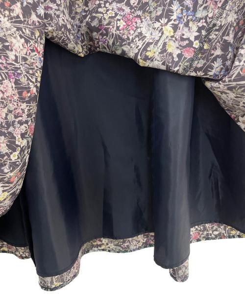 AMACA（アマカ）AMACA (アマカ) LIBERTY (リバティ) ワイルドフラワーフレアスカート ネイビー サイズ:40の古着・服飾アイテム