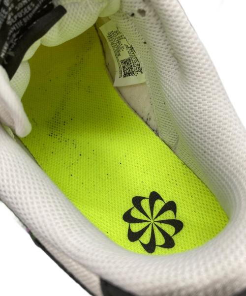 NIKE（ナイキ）NIKE (ナイキ) ローカットスニーカー アイボリー×グリーン サイズ:27の古着・服飾アイテム