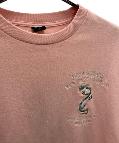 AVIREX（アヴィレックス）AVIREX (アヴィレックス) スカ エンブロイダリー 半袖Tシャツ ピンク サイズ:Lの古着・服飾アイテム