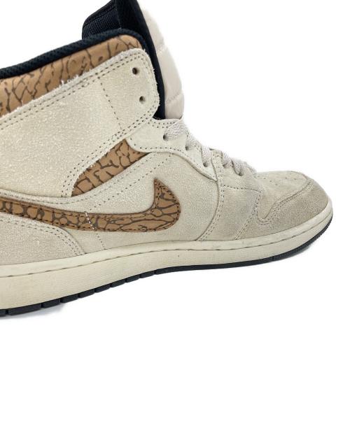 NIKE（ナイキ）NIKE (ナイキ) AIR JORDAN 1 MID SE ベージュ サイズ:27.5の古着・服飾アイテム