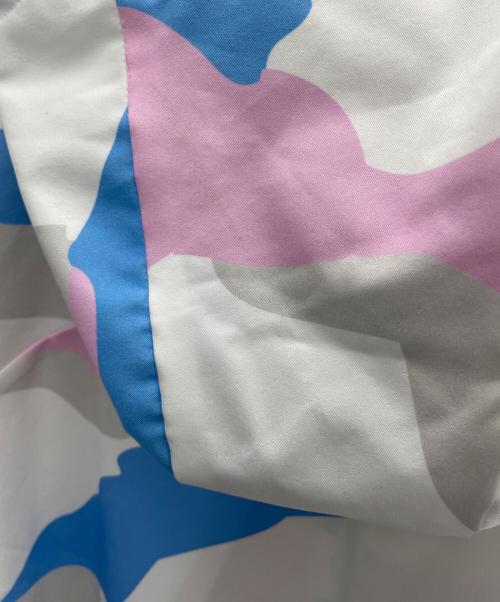 1PIU1UGUALE3 RELAX（ウノピゥウノウグァーレトレ リラックス）1PIU1UGUALE3 RELAX (ウノピゥウノウグァーレトレ リラックス) 4wayパーカー ホワイト サイズ:XXL 未使用品の古着・服飾アイテム