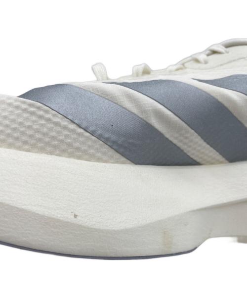 adidas（アディダス）adidas (アディダス) スニーカー ホワイト×グレー サイズ:28の古着・服飾アイテム
