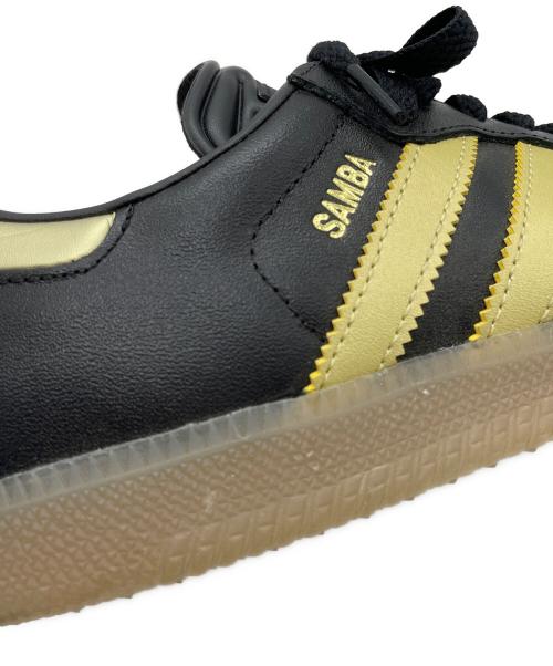 adidas（アディダス）adidas (アディダス) スニーカー ブラック×ゴールド サイズ:25.5の古着・服飾アイテム