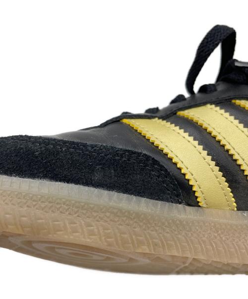 adidas（アディダス）adidas (アディダス) スニーカー ブラック×ゴールド サイズ:25.5の古着・服飾アイテム