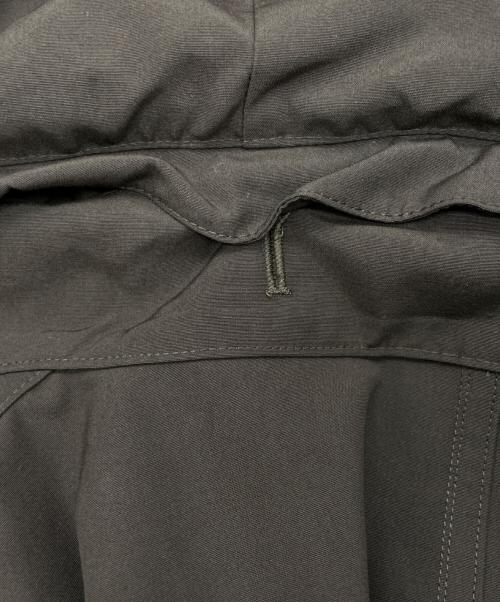 VACHEMENT（ヴァシュモン）VACHEMENT (ヴァシュモン) リサイクルシェルタフタベスト カーキ サイズ:Fの古着・服飾アイテム