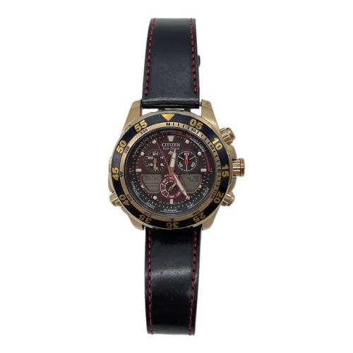 CITIZEN（シチズン）CITIZEN (シチズン) 腕時計 ゴールド×ブラックの古着・服飾アイテム