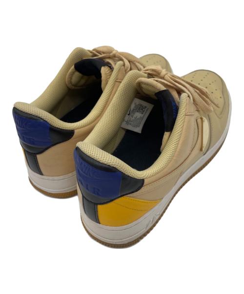 NIKE（ナイキ）NIKE (ナイキ) スニーカー ベージュ サイズ:27の古着・服飾アイテム