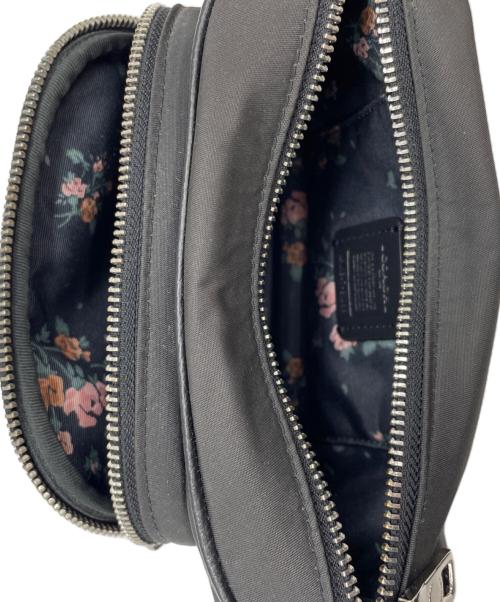 COACH（コーチ）COACH (コーチ) ボディバッグ ブラックの古着・服飾アイテム
