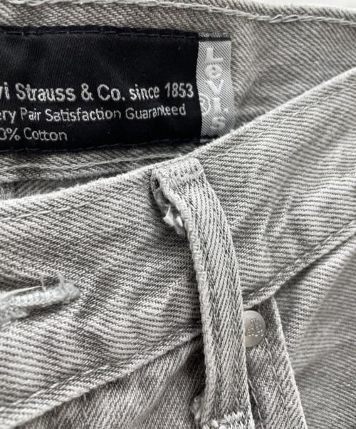 LEVI'S（リーバイス）LEVI'S (リーバイス) デニムパンツ グレー サイズ:34の古着・服飾アイテム