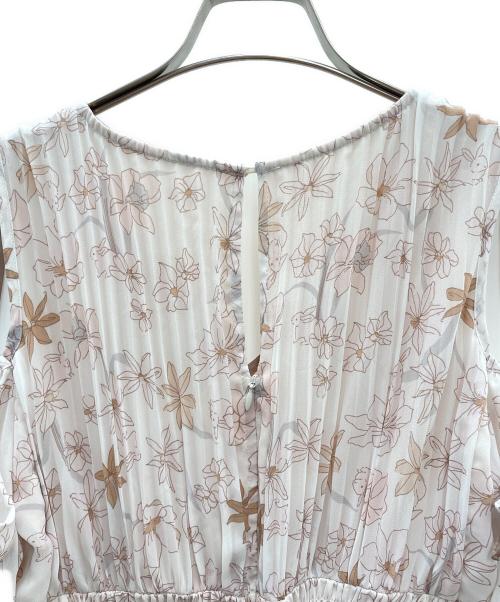 Snidel（スナイデル）Snidel (スナイデル) 長袖ワンピース ホワイト×ピンクの古着・服飾アイテム