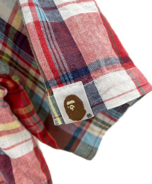 A BATHING APE（アベイシングエイプ）A BATHING APE (アベイシングエイプ) 半袖シャツ レッド サイズ:Lの古着・服飾アイテム