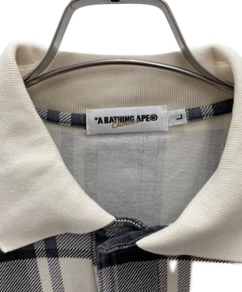 A BATHING APE（アベイシングエイプ）A BATHING APE (アベイシングエイプ) ポロシャツ ネイビー×ベージュ サイズ:Lの古着・服飾アイテム