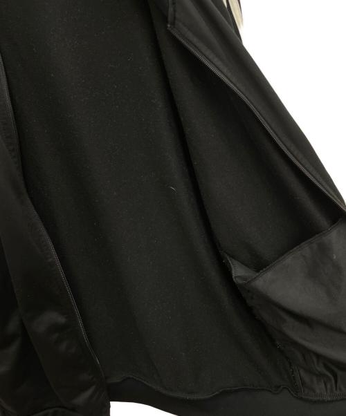 adidas（アディダス）adidas (アディダス) トラックジャケット ブラック サイズ:2XOの古着・服飾アイテム