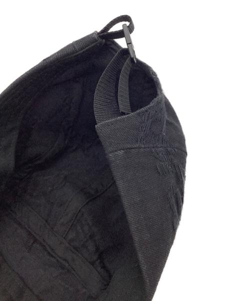 SUPREME（シュプリーム）SUPREME (シュプリーム) frayed logos denim camp cap ブラックの古着・服飾アイテム