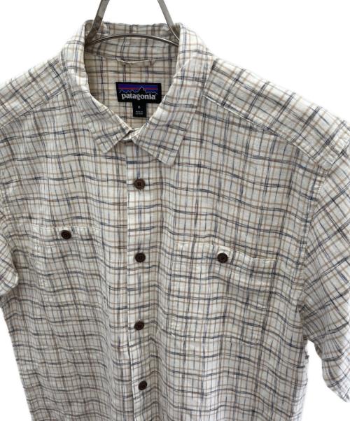 Patagonia（パタゴニア）Patagonia (パタゴニア) メンズ・バック・ステップ・シャツ ホワイト サイズ:Mの古着・服飾アイテム