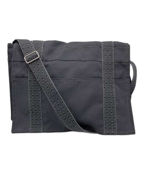 HERMES（エルメス）HERMES (エルメス) バサスＭＭ グレーの古着・服飾アイテム