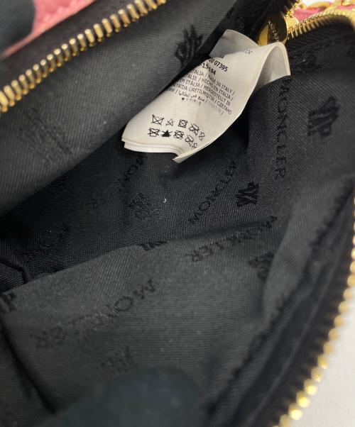 MONCLER（モンクレール）MONCLER (モンクレール) ショルダーバッグ ピンクの古着・服飾アイテム