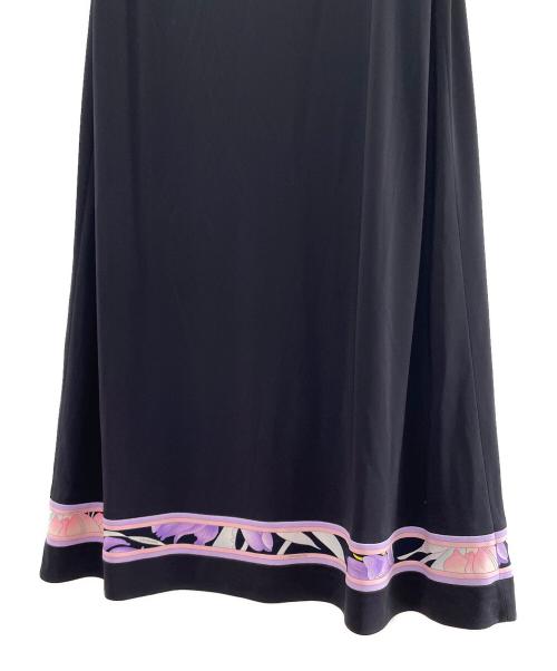 LEONARD FASHION（レオナールファッション）LEONARD FASHION (レオナールファッション) 半袖ワンピース ブラック×パープル サイズ:44の古着・服飾アイテム