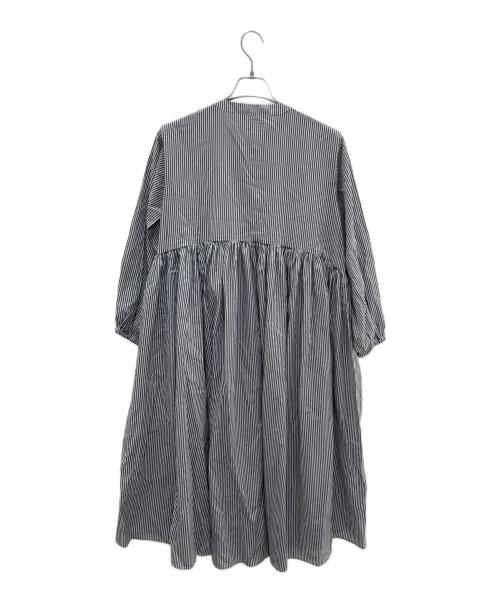 BEARDSLEY（ビアズリー）BEARDSLEY (ビアズリー) 長袖ワンピース グレーの古着・服飾アイテム