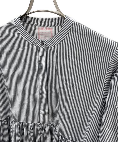 BEARDSLEY（ビアズリー）BEARDSLEY (ビアズリー) 長袖ワンピース グレーの古着・服飾アイテム