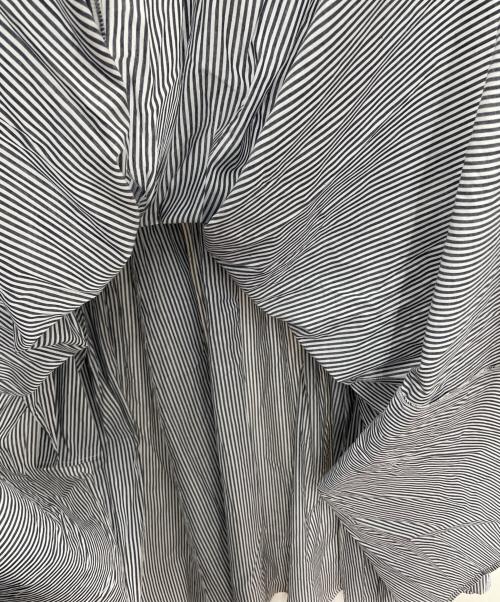 BEARDSLEY（ビアズリー）BEARDSLEY (ビアズリー) 長袖ワンピース グレーの古着・服飾アイテム