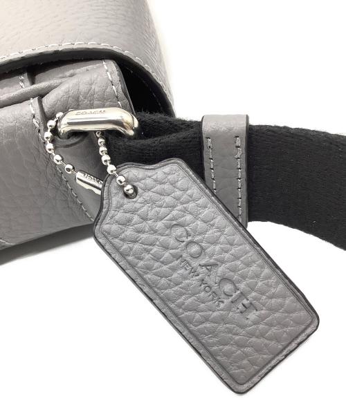COACH（コーチ）COACH (コーチ) フラップ クロスボディ バッグ グレーの古着・服飾アイテム