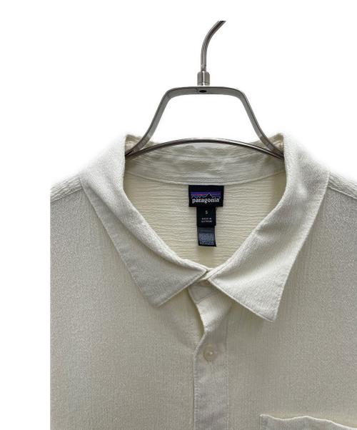 Patagonia（パタゴニア）Patagonia (パタゴニア) メンズ・A/C シャツ アイボリー サイズ:Sの古着・服飾アイテム