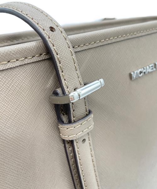 MICHAEL KORS（マイケルコース）MICHAEL KORS (マイケルコース) トートバッグ グレーの古着・服飾アイテム