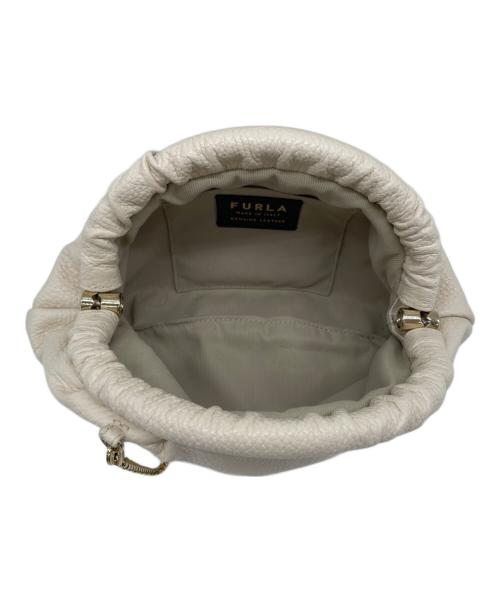 FURLA（フルラ）FURLA (フルラ) チェーンショルダーバッグ アイボリーの古着・服飾アイテム