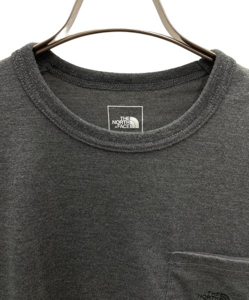 THE NORTH FACE（ザ ノース フェイス）THE NORTH FACE (ザ ノース フェイス) Tシャツ グレー サイズ:Mの古着・服飾アイテム