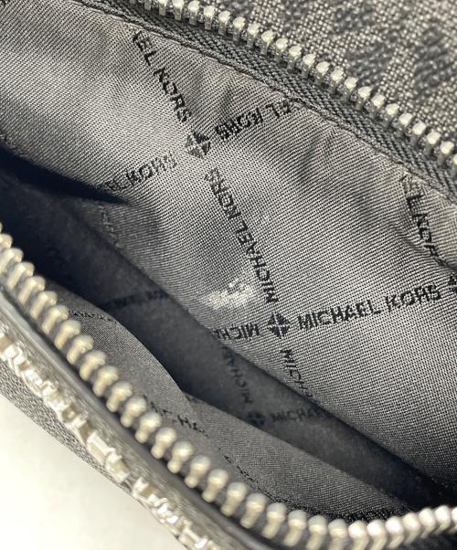 MICHAEL KORS（マイケルコース）MICHAEL KORS (マイケルコース) ショルダーバッグ ブラックの古着・服飾アイテム