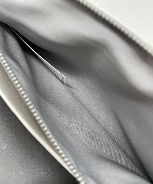 Calvin Klein Jeans（カルバンクラインジーンズ）Calvin Klein Jeans (カルバンクラインジーンズ) チェーンショルダーバッグ ホワイトの古着・服飾アイテム