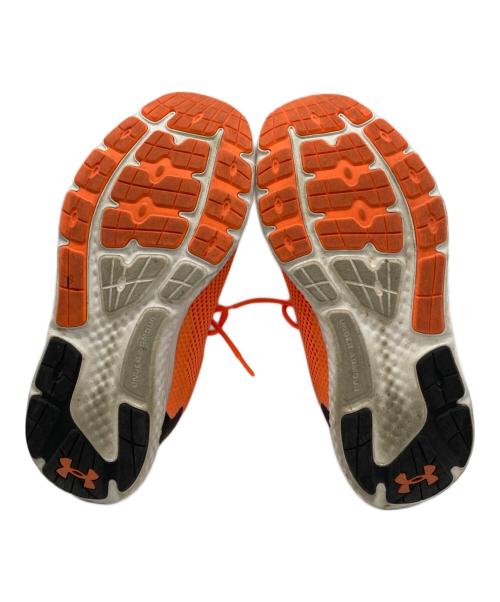 UNDER ARMOUR（アンダーアーマー）UNDER ARMOUR (アンダーアーマー) ランニングシューズ オレンジ サイズ:27.5の古着・服飾アイテム