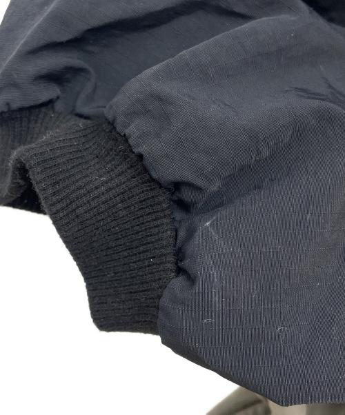 9090（9090）9090 (9090) プルオーバーパーカー ブラック×グレー サイズ:Lの古着・服飾アイテム