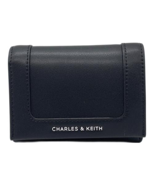 CHARLES & KEITH（チャールズアンドキース）CHARLES & KEITH (チャールズアンドキース) 2つ折り財布 ブラックの古着・服飾アイテム